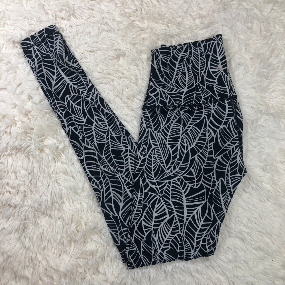 Lululemon Wunder Under Pant High Waisted Size 6